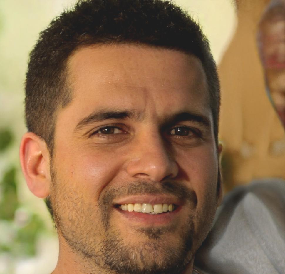 Carlos Mendoza, Director Financiero